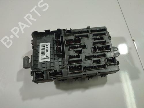 Used Fuse box Fuse box HONDA JAZZ II (GD_, GE3, GE2) 1.3 iDSi (GD1) (86 hp) 32538408 32538408