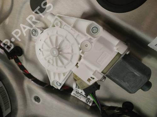 Used Right rear window motor Right rear window motor MERCEDES-BENZ C-CLASS (W204) C 320 CDI (204.022) (224 hp) 35322848 35322848