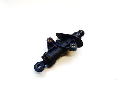 Used Clutch slave cylinder Clutch slave cylinder 39061744 39061744