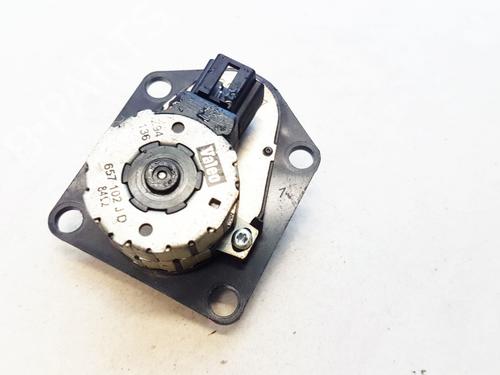 electronic-module-peugeot-607-9d-9u-2000-33104783 main image