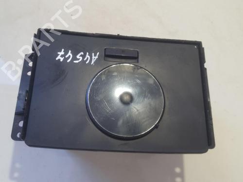 Used Glove box Glove box CHEVROLET CAPTIVA (C100, C140) 2.0 D 4WD (150 hp) 35845240 35845240