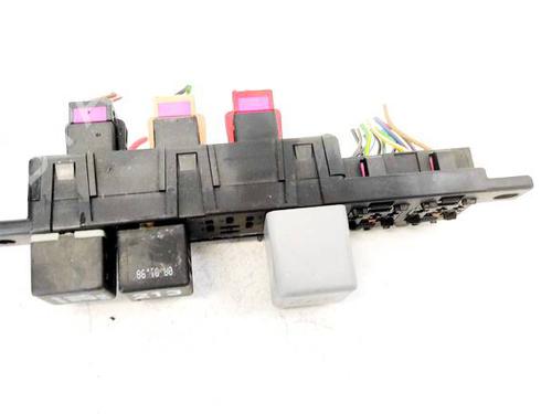 fuse-box-vw-passat-b5-variant-3b5-1997-1998-1999-2000-2001-32958288 main image