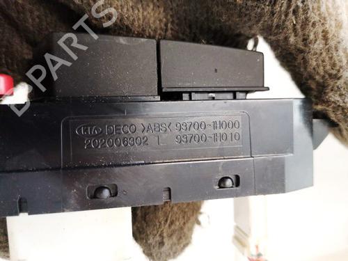 Warning switch KIA CEE'D Hatchback (ED) 1.6 CRDi 115 | BP35417921I22 - Image 3