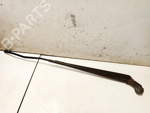 Used Front windshield wiper arm Front windshield wiper arm 32550480 32550480