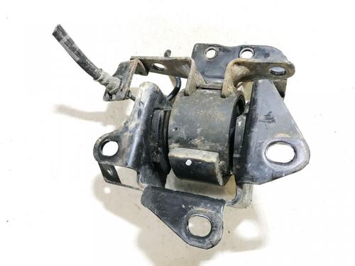 Used Engine mount Engine mount MAZDA 323 F VI Hatchback (BJ) 2.0 TD (101 hp) 33523081 33523081