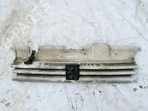 Used Grille Grille 35509623 35509623