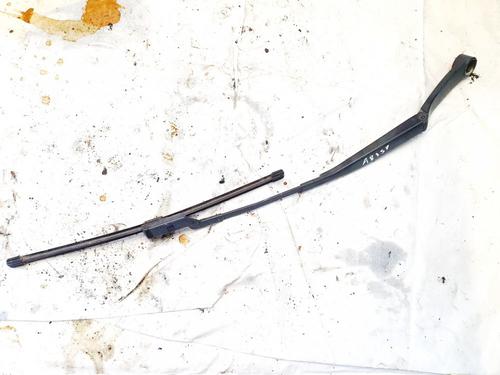 front-windshield-wiper-arm-kia-ceed-hatchback-ed-2006-2007-2008-2009-2010-2011-2012-32916145 main image