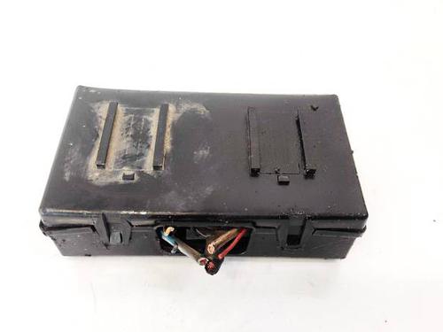 fuse-box-peugeot-206-sw-2ek-2002-32946991 main image