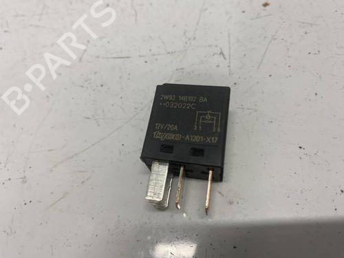 andre-ford-transit-van-fa_-_-2000-2001-2002-2003-2004-2005-2006-32575351 main image