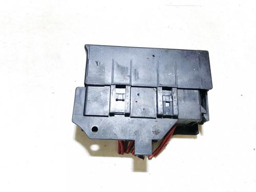 Used Fuse box Fuse box OPEL MERIVA A MPV (X03) 1.7 CDTI (E75) (100 hp) 33064231 33064231