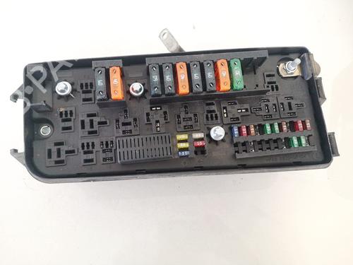 Used Fuse box Fuse box OPEL VECTRA C (Z02) 2.2 DTI 16V (F69) (125 hp) 33071717 33071717