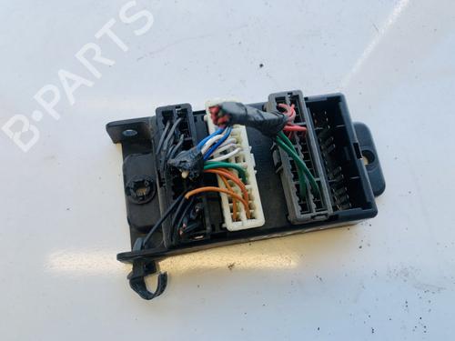 fuse-box-kia-sorento-i-jc-2002-2003-2004-2005-2006-2007-2008-2009-2010-2011-32877584 main image