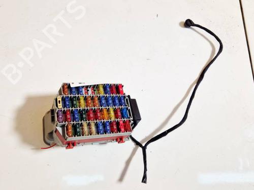 Used Fuse box Fuse box VOLVO XC70 I Cross Country (295) 2.4 T XC AWD (200 hp) 32579631 32579631