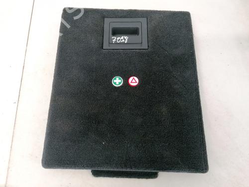 Used Boot lining Boot lining OPEL SIGNUM Hatchback (Z03) 2.2 direct (F48) (155 hp) 35520848 35520848