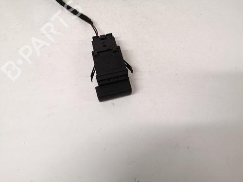 Used Switch Switch SEAT CORDOBA (6L2) 1.4 16V (75 hp) 32892435 32892435