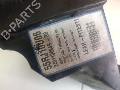 Fuse box RENAULT LAGUNA III (BT0/1) 2.0 dCi (BT07, BT0J, BT14, BT1A, BT1S) | BP37582913E1 - Image 3