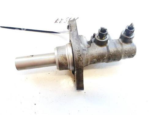 Used Brake master cylinder Brake master cylinder MITSUBISHI LANCER VIII (CY_A, CZ_A) 2.0 DI-D (CY8A) (140 hp) 35223783 35223783