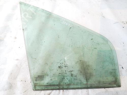 front-right-quarter-glass-renault-megane-scenic-ja01_-1996-1997-1998-1999-2000-2001-35605994 main image