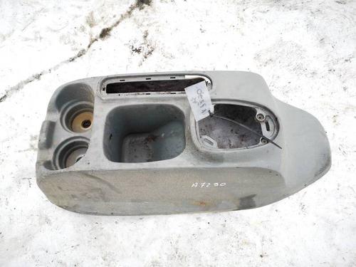 Porte-gobelet/Objets Porte-gobelet/Objets CHRYSLER VOYAGER IV (RG, RS) 2.8 CRD (150 hp) 35365338 35365338