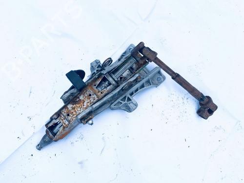 Used Steering column Steering column VOLVO V50 (545) 2.0 D (136 hp) 35641574 35641574