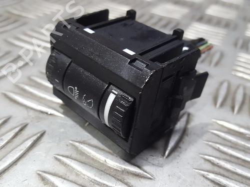 Used Switch Switch SKODA OCTAVIA II (1Z3) 1.9 TDI (105 hp) 35698782 35698782