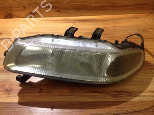 Venstre forlygte Venstre forlygte ROVER 400 II Hatchback (RT) 414 (75 hp) 35673702 35673702