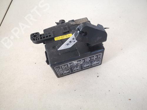 Used Fuse box Fuse box HYUNDAI SANTA FÉ II (CM) 2.2 CRDi 4x4 (155 hp) 32900771 32900771