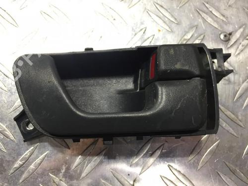 Used Rear right interior door handle Rear right interior door handle MITSUBISHI PAJERO III (V7_W, V6_W) 3.2 Di-D (V68W, V78W) (165 hp) 35657926 35657926