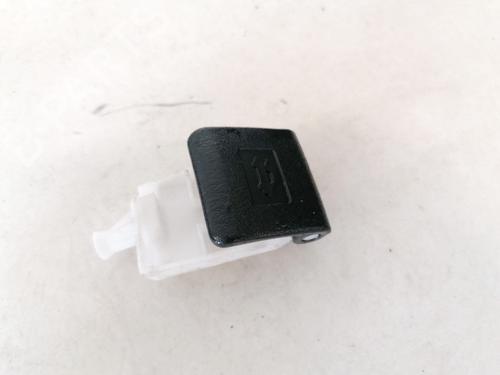 Used Interior handle Interior handle TOYOTA URBAN CRUISER (_P1_) 1.4 D-4D (NLP110_, NLP110R) (90 hp) 35531827 35531827