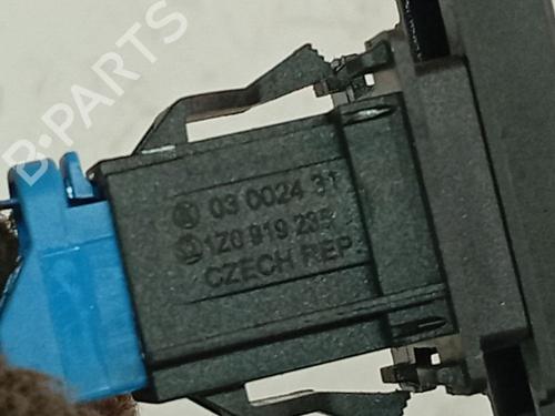 Switch SKODA OCTAVIA II (1Z3) 2.0 TDI | BP39160109I30 - Image 4
