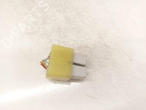 Used Fuse box Fuse box TOYOTA COROLLA Verso (ZER_, ZZE12_, R1_) 2.2 D-4D (AUR10_, AUR10R) (136 hp) 34177107 34177107