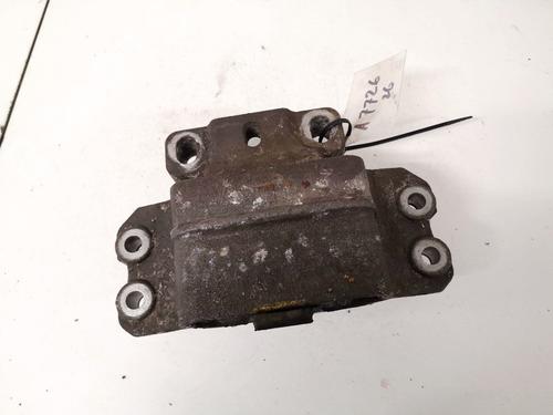 Used Engine mount Engine mount SKODA OCTAVIA II (1Z3) 2.0 FSI (150 hp) 32893689 32893689