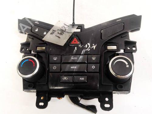 Used Climate control Climate control CHEVROLET CRUZE Hatchback (J305) 2.0 CDI (163 hp) 35332565 35332565