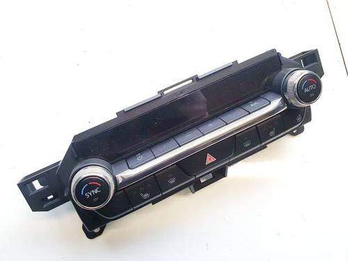 Used Climate control Climate control MAZDA 3 Saloon (BP_) 2.0 SKYACTIV-G M Hybrid (BP5S, BP6S) (150 hp) 40243582 40243582