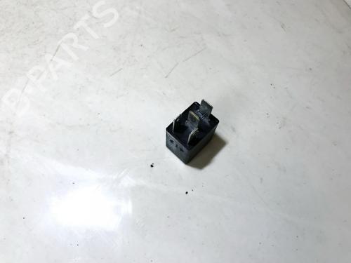Electronic sensor OPEL ZAFIRA A MPV (T98) 2.0 DI 16V (F75) | BP33075372M84 - Image 2
