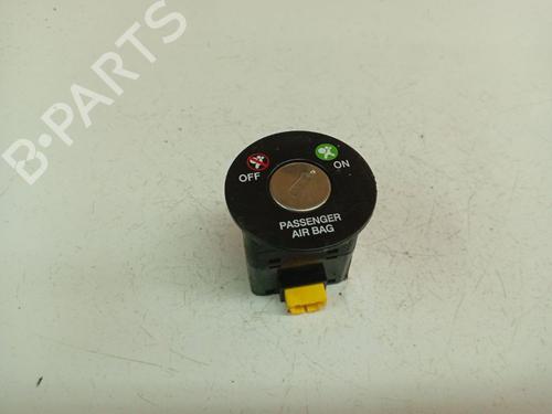 Used Switch Switch KIA CARENS III MPV (UN) 2.0 CRDi 140 (140 hp) 40052256 40052256