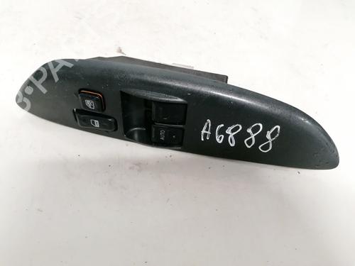 Used Switch Switch TOYOTA YARIS (_P1_) 1.3 (NCP10, SCP12_) (86 hp) 33090249 33090249