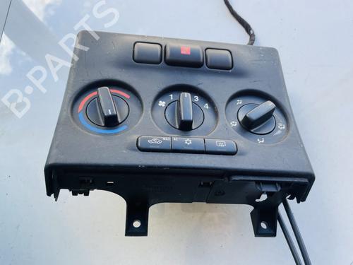 Used Climate control Climate control OPEL ZAFIRA A MPV (T98) 2.0 DTI 16V (F75) (101 hp) 35499473 35499473
