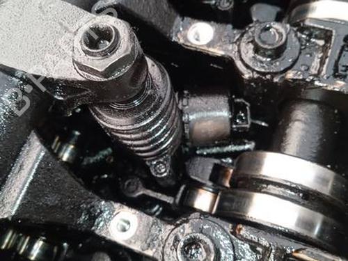 Inyector Inyector DODGE CALIBER 2.0 CRD (140 hp) 35284838 35284838