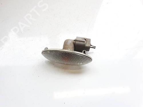 Used Left side indicator Left side indicator 36689692 36689692