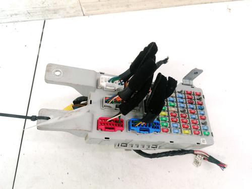 Used Fuse box Fuse box HYUNDAI SANTA FÉ II (CM) 2.0 CRDi (150 hp) 32898531 32898531