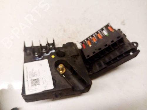 Used Fuse box Fuse box PEUGEOT 407 (6D_) 1.6 HDi 110 (6D9HZC, 6D9HYC) (109 hp) 33613120 33613120