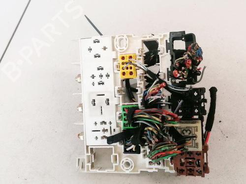 Used Fuse box Fuse box VW POLO Van Hatchback Van (6N1) 1.7 SDI (60 hp) 33076517 33076517