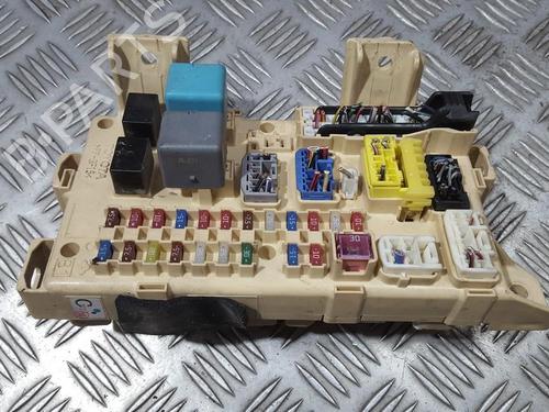 Used Fuse box Fuse box TOYOTA AVENSIS VERSO (_M2_) 2.0 D (CLM20_, CLM20R) (116 hp) 33503646 33503646