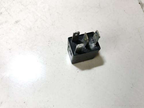 Electronic sensor OPEL ZAFIRA A MPV (T98) 2.0 DI 16V (F75) | BP33520846M84 - Image 2