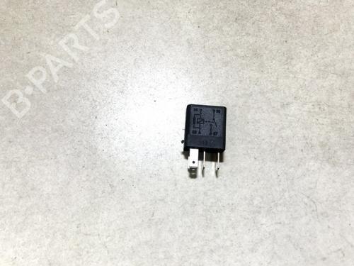 electronic-sensor-opel-zafira-a-mpv-t98-1999-2000-2001-2002-2003-2004-2005-2006-33070713 main image