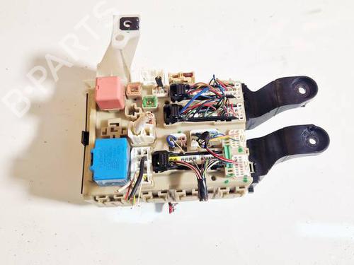 Used Fuse box Fuse box 32576230 32576230