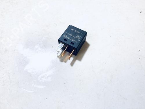Used Electronic sensor Electronic sensor MITSUBISHI COLT VI (Z3_A, Z2_A) 1.5 (Z23A) (109 hp) 33067908 33067908