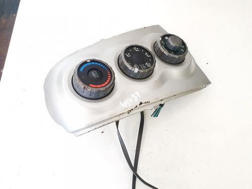 Used Climate control Climate control TOYOTA YARIS (_P9_) 1.4 D-4D (NLP90_, NLP90R) (90 hp) 35421488 35421488