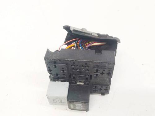 Used Fuse box Fuse box VW PASSAT B6 (3C2) 1.9 TDI (105 hp) 32604536 32604536